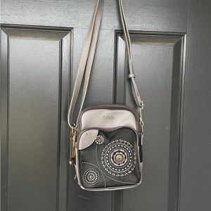 Chala Organizer Crossbody